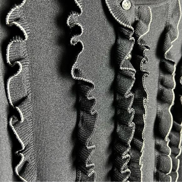 Ann Taylor Loft - Black Tuxedo Ruffle Cardigan - Sz. M - Picture 6 of 7